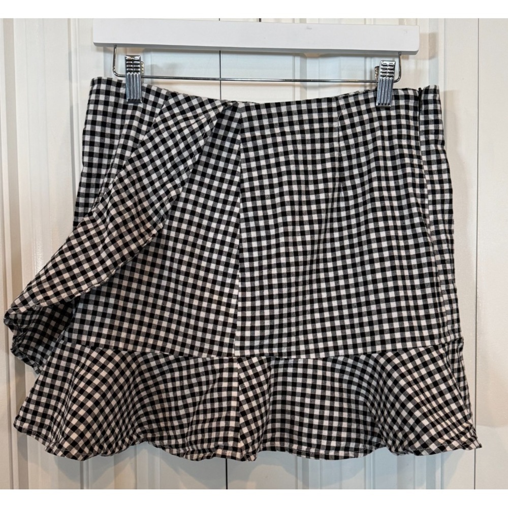 Forever 21 Gingham Mini Skirt Women's Large Black White Ruffle Preppy Cottagecor